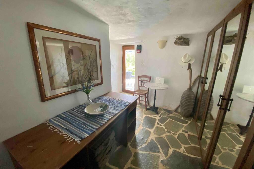 קריסטוס The Old Stone Cottage מראה חיצוני תמונה